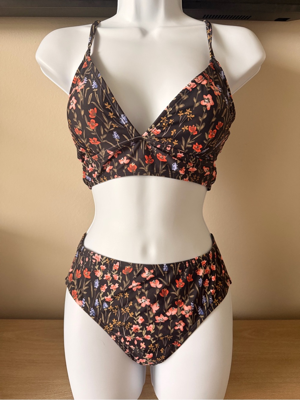 Cupshe Floral Bikini Set XS NWOT Black Pink Twist Front Tie Back Swim